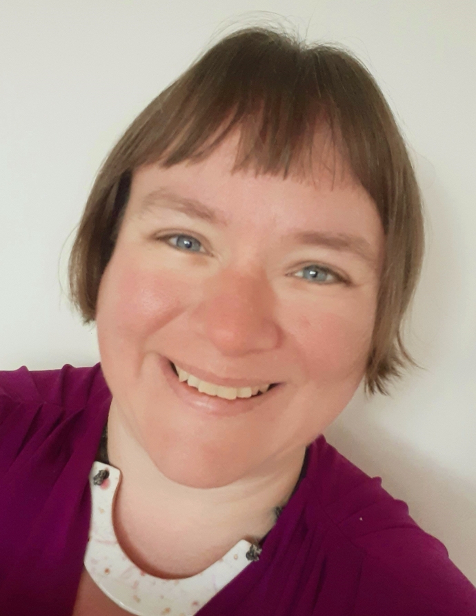 Portrait photo of Kate Fellows